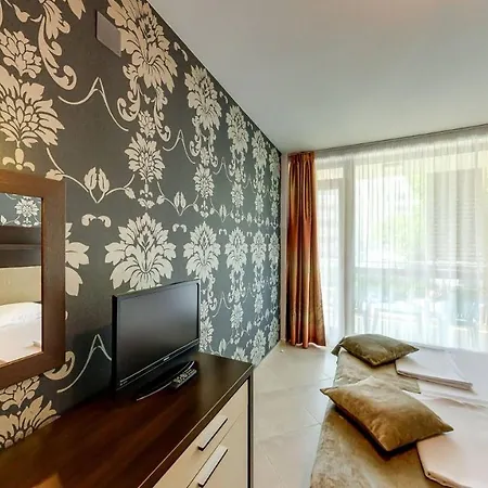 Lejlighedshotel Briz 3*