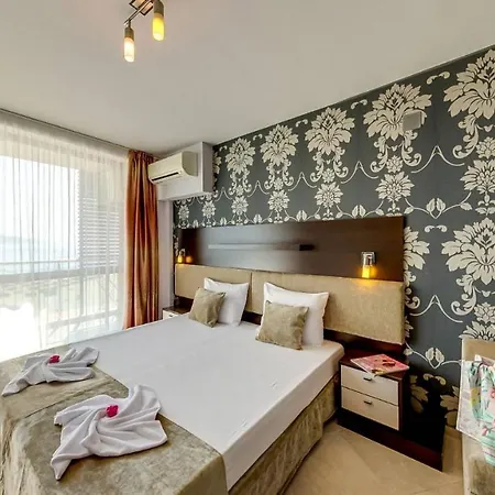 Lejlighedshotel Briz 3*