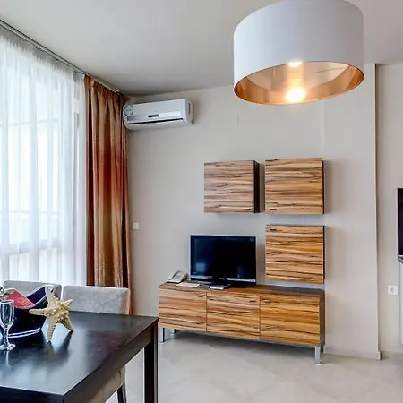 Lejlighedshotel Briz 3*