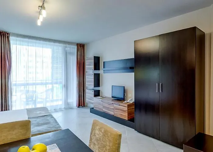 Briz Aparthotel Sunny Beach