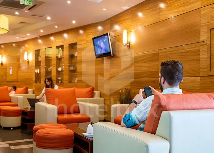 アパートホテル Briz 3*