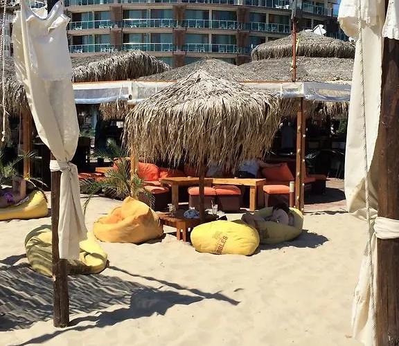 アパートホテル Briz 3*