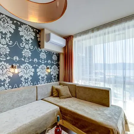 Briz 3* Napospart